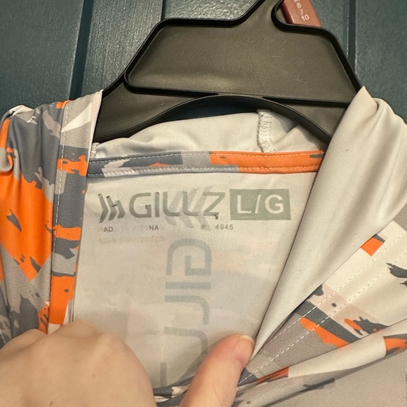 Men’s Fishing Shirt - Picture 2 of 2